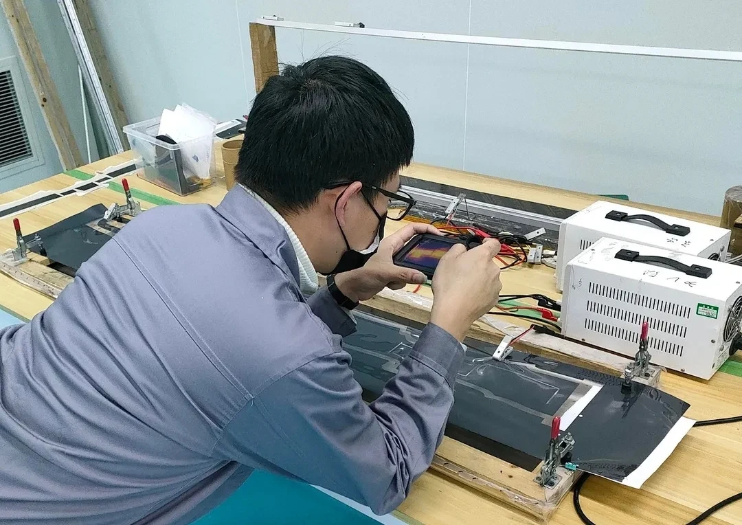 高烯小伙伴仔细的进行性能初判工作